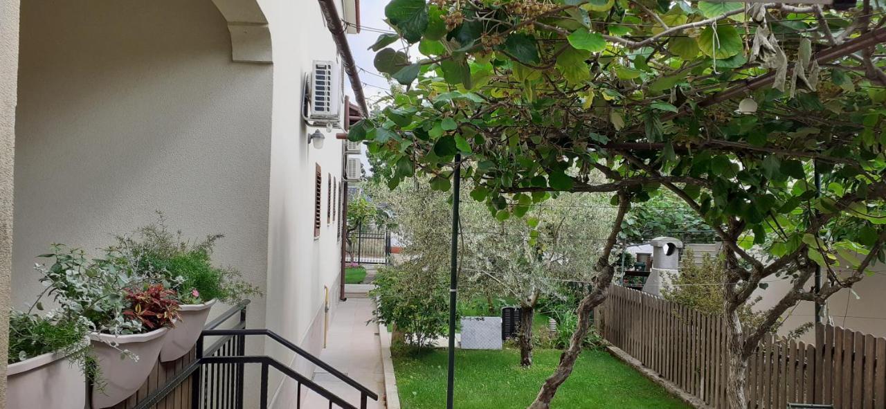 פאז'אנה Adriatic Apartments Nada מראה חיצוני תמונה